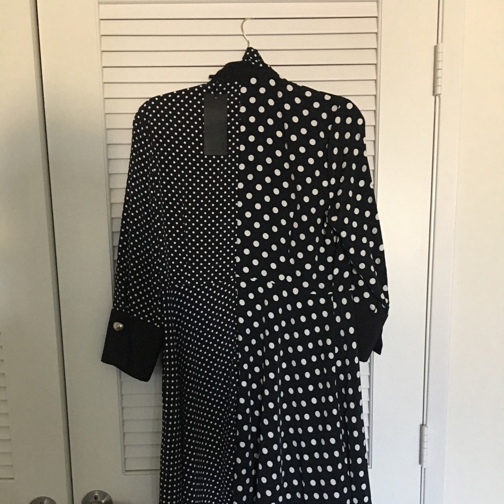 Dress - Picture 3 of 4